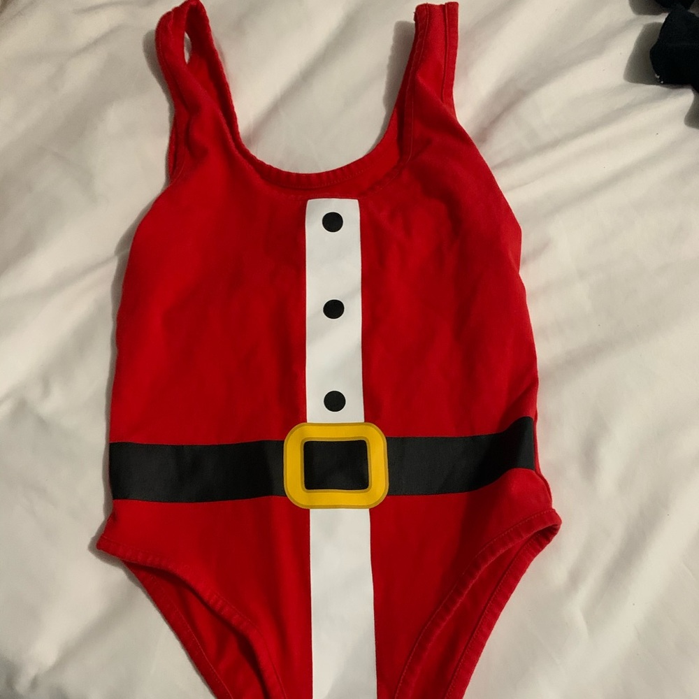 🎅 Red bodysuit